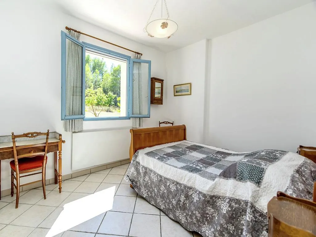 Lovely Villa In Saint-Antonin-Du-Var With Pool